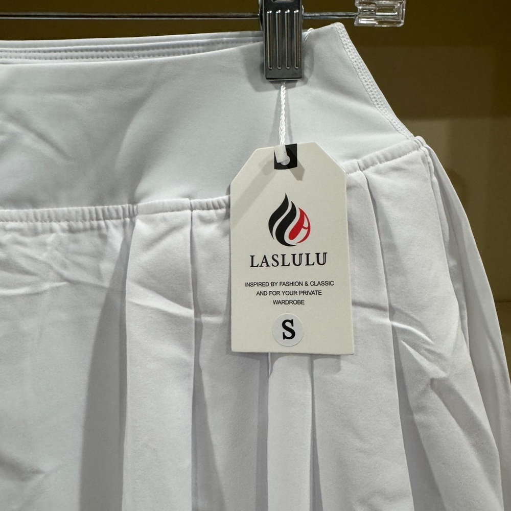 Lasulu White Women's Mini Skirt
